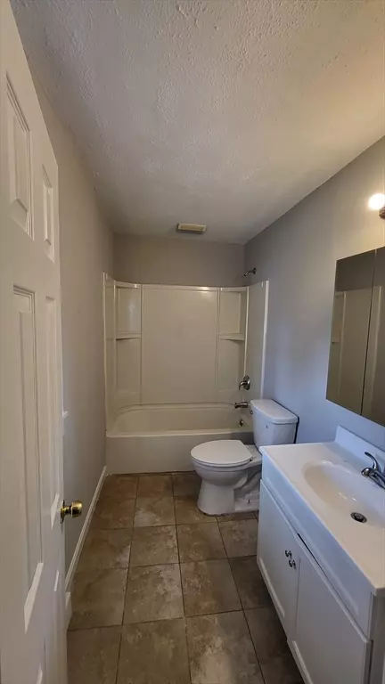 Winchendon, MA 01475,204 Glenallen Street #2