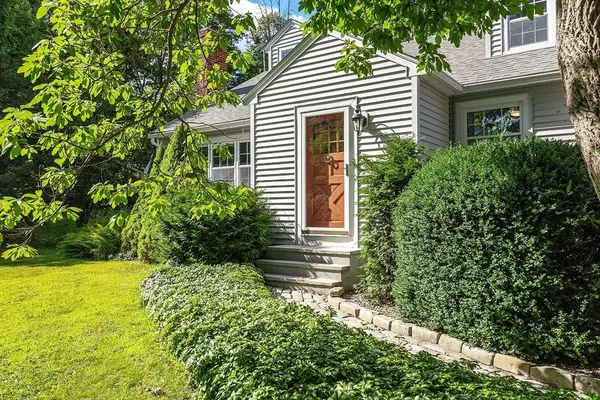 Petersham, MA 01366,42 New Salem Rd