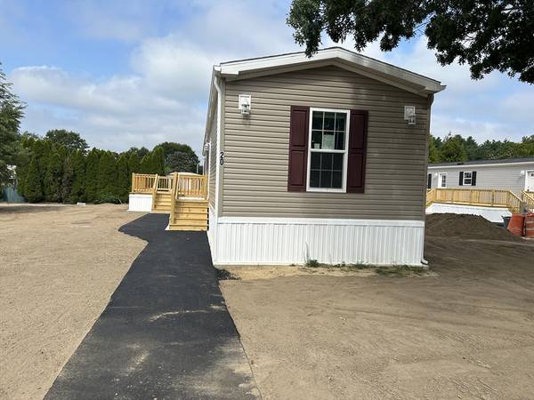 20 Fawn Drive, Plymouth, MA 02360