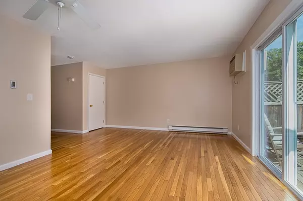 Amherst, MA 01002,170 E Hadley Rd #49