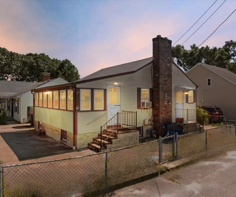 Wareham, MA 02571,37 Shore Ave