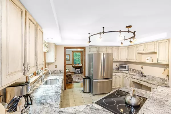 Rowley, MA 01969,156 Newbury Rd