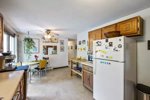 Easthampton, MA 01027,2 Little St
