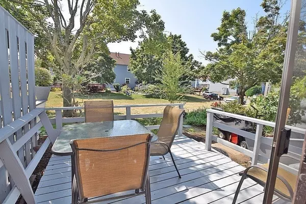 Randolph, MA 02368,3 Franklin Square #H