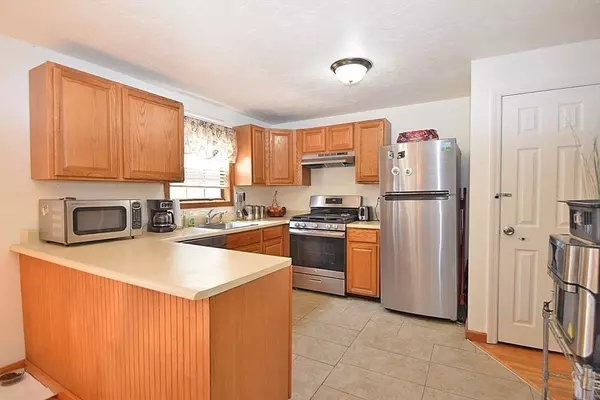 Randolph, MA 02368,3 Franklin Square #H