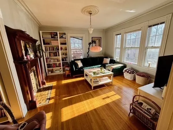 Boston, MA 02130,15 Myrtle St #2