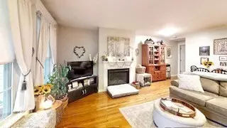 Maynard, MA 01754,216 Main St #A2