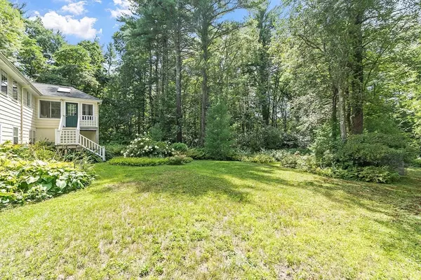 Carlisle, MA 01741,32 E Riding Dr