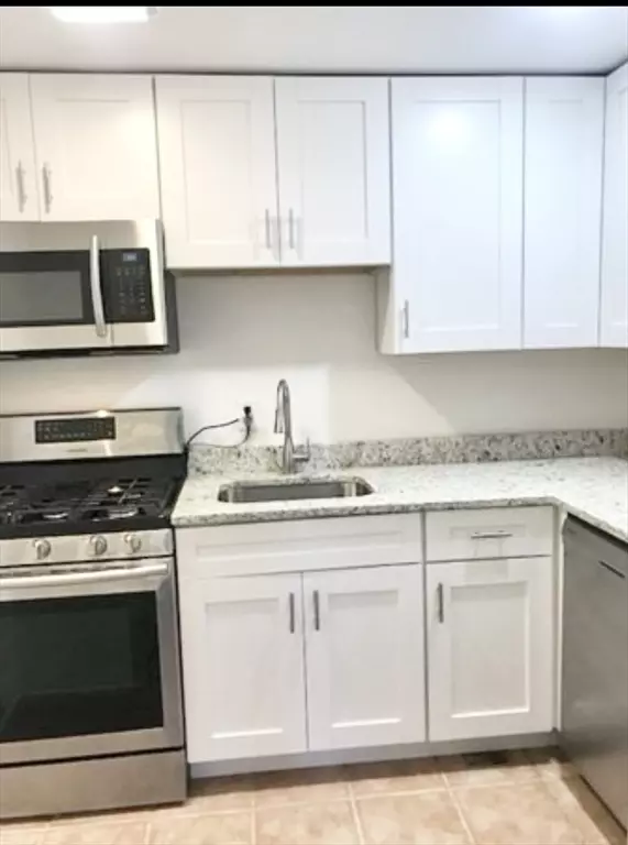 Lowell, MA 01851,11 Columbus Ave
