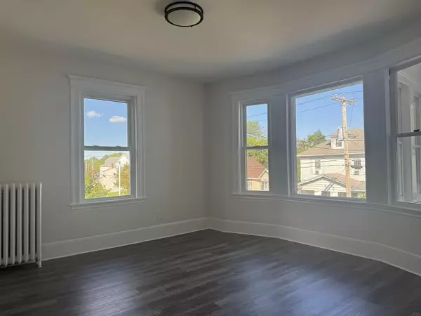 Winthrop, MA 02152,50-52 Wilshire Street