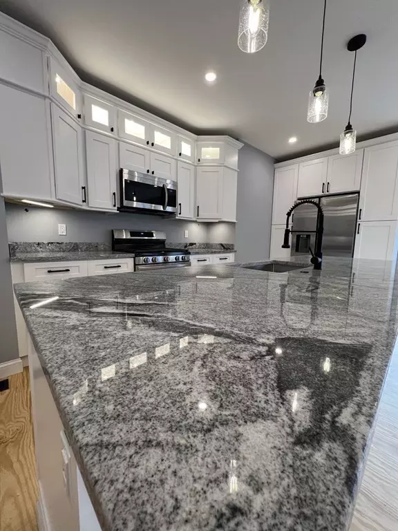 Danvers, MA 01923,28 Putnam #B