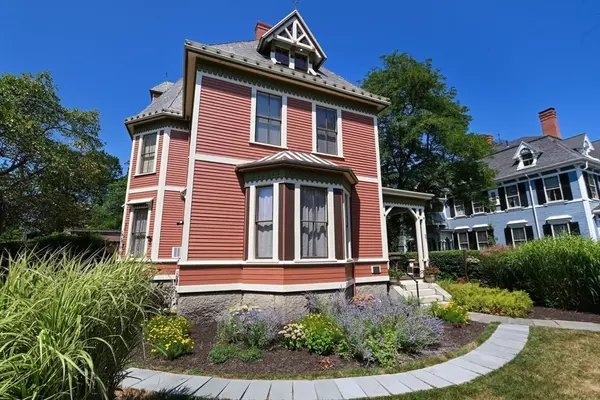 New Bedford, MA 02740,97 Madison St
