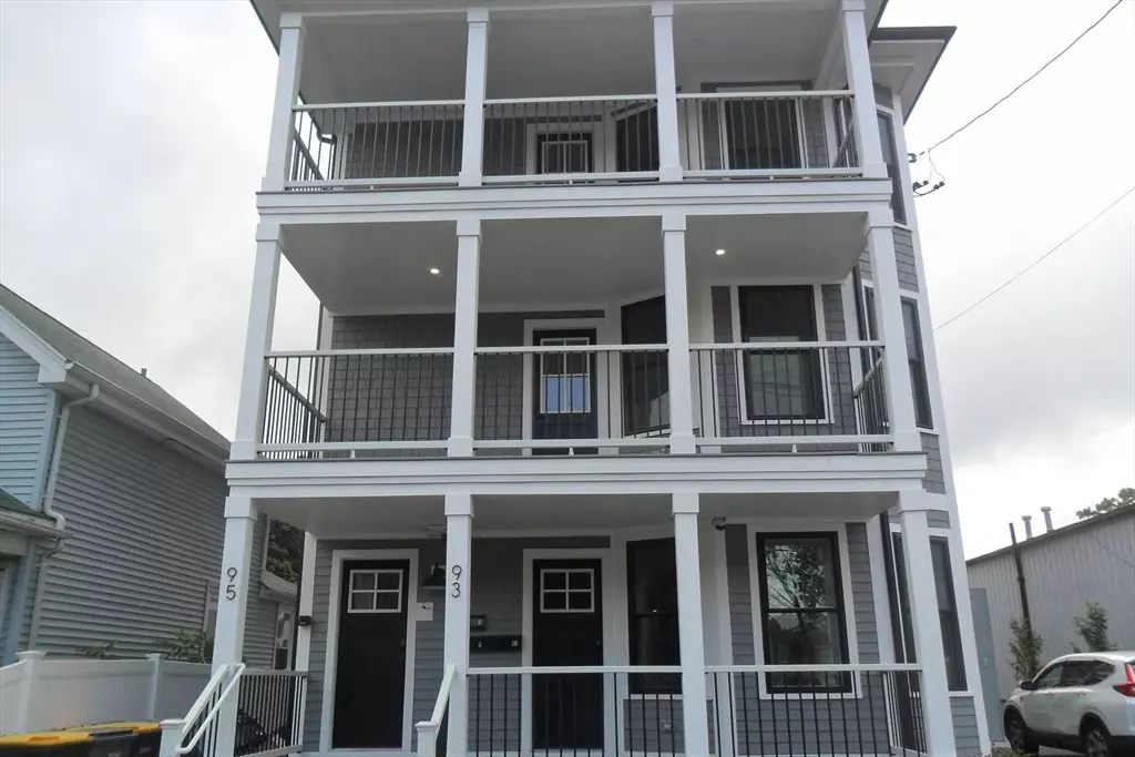 Framingham, MA 01702,93 Grant Street #1st floor