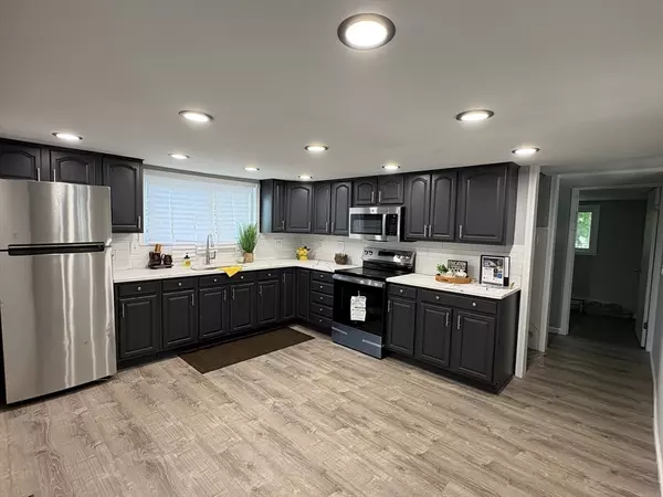 15 Bates Street, Westfield, MA 01085