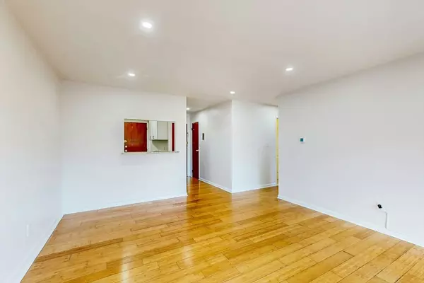 Boston, MA 02136,175 Clare Ave #B7