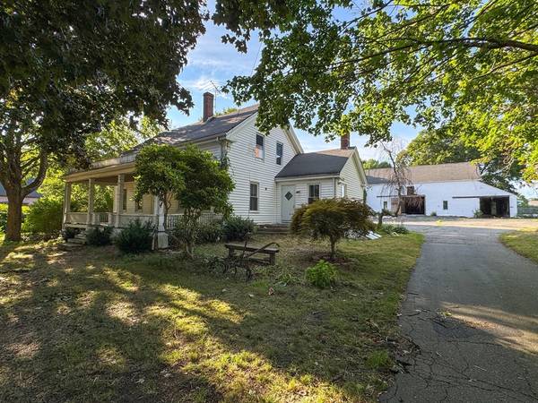 141 Milford Rd, Swansea, MA 02777