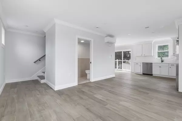 Quincy, MA 02169,161 Sumner St #4