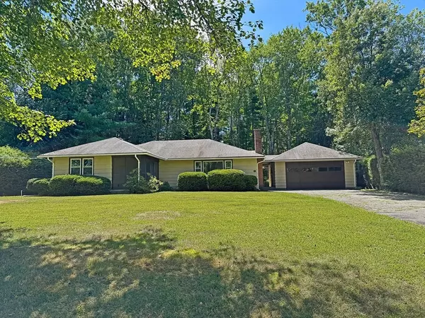 Greenfield, MA 01301,104 Wildwood Ave