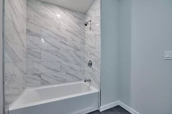Quincy, MA 02169,510 Willard Street #401