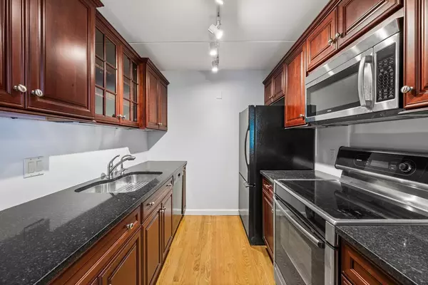 Stoneham, MA 02180,159 Main Street #39A
