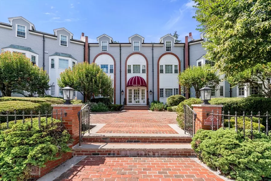 785 Washington Street #207, Norwood, MA 02062