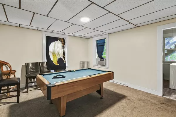 Pittsfield, MA 01201,22 Copley Terrace