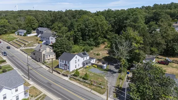 Fall River, MA 02720,3063 North Main Street