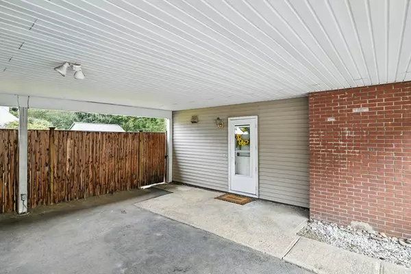 Springfield, MA 01129,222 Bolton Street