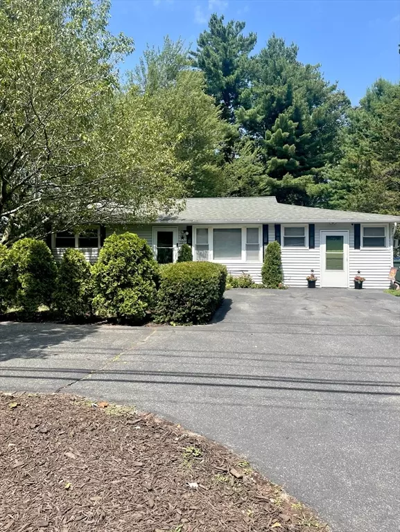 Springfield, MA 01118,1107 Allen St