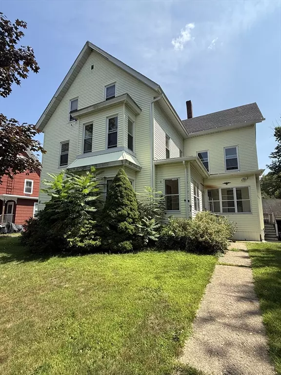 91 Woodland Ave #1, Gardner, MA 01440
