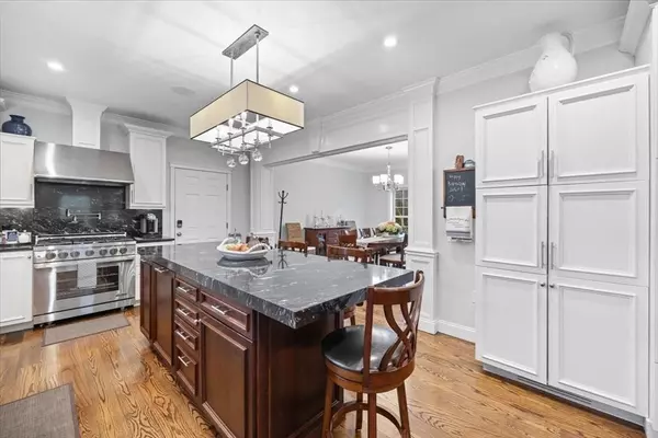 Mashpee, MA 02649,42 Spinnaker Dr