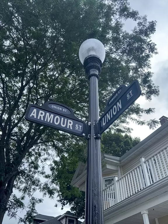 New Bedford, MA 02740,122 Armour St