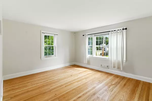 West Bridgewater, MA 02379,24 Oliver St
