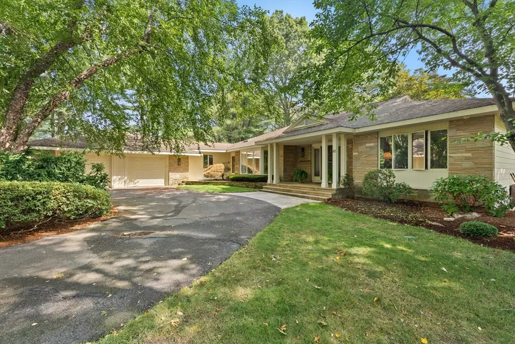 Brockton, MA 02301,45 Briarcliff Rd