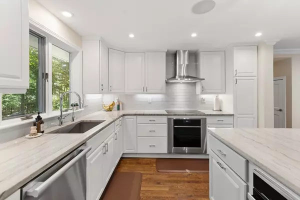 Lexington, MA 02420,16 Cooke Rd