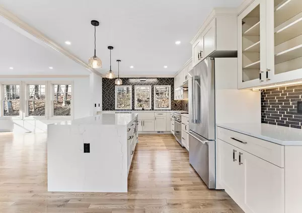 Wellesley, MA 02481,25 Shaw Rd