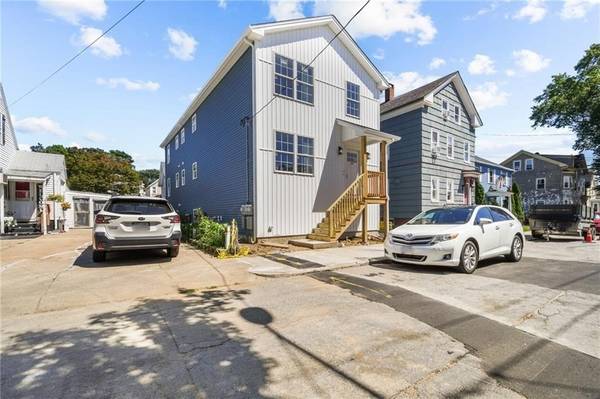 107 Sisson, Providence, RI 02909