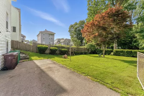 Woonsocket, RI 02895,40 Baxter St