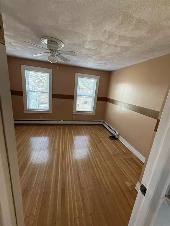 Everett, MA 02149,7 Hillside Ave #2