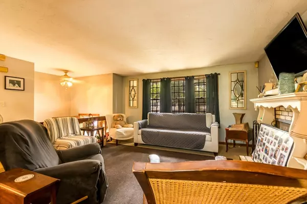 Falmouth, MA 02536,66 Braxton Rd