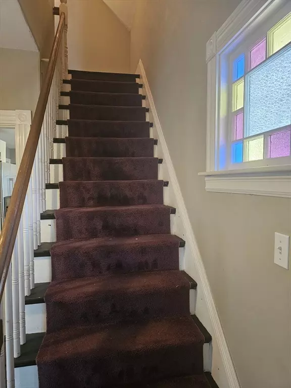 Holbrook, MA 02343,941 S Franklin St