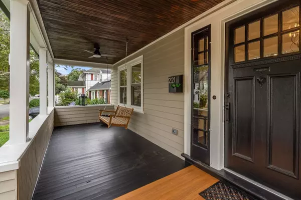 Arlington, MA 02476,221 Highland