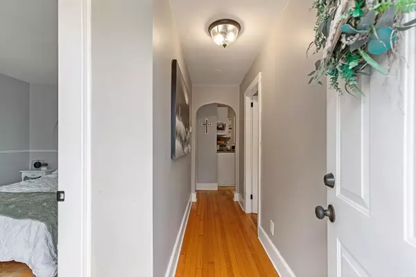 Swansea, MA 02777,7 Ocean View Ave