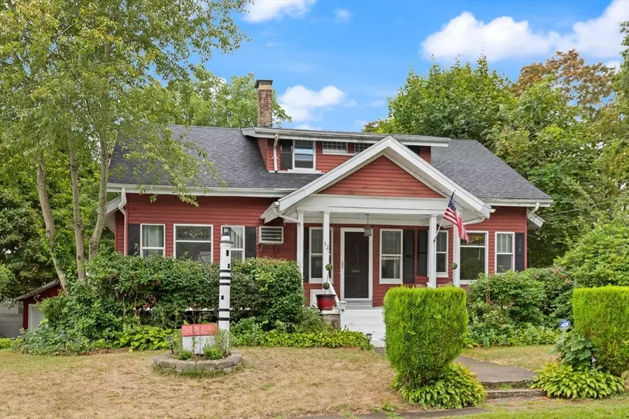 52 Burkeside Ave, Brockton, MA 02301