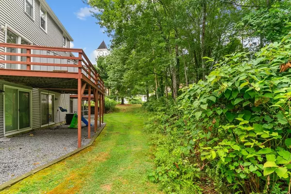 Fall River, MA 02720,489 Elsbree St #9