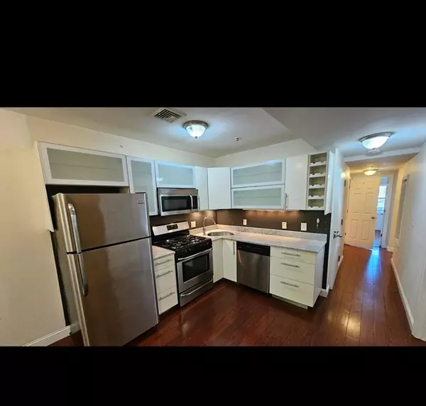 Boston, MA 02128,191 Everett St #2