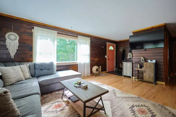 Hardwick, MA 01037,74 Breen Rd