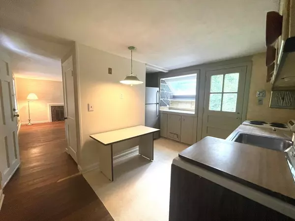 Framingham, MA 01701,10 Rockridge Rd