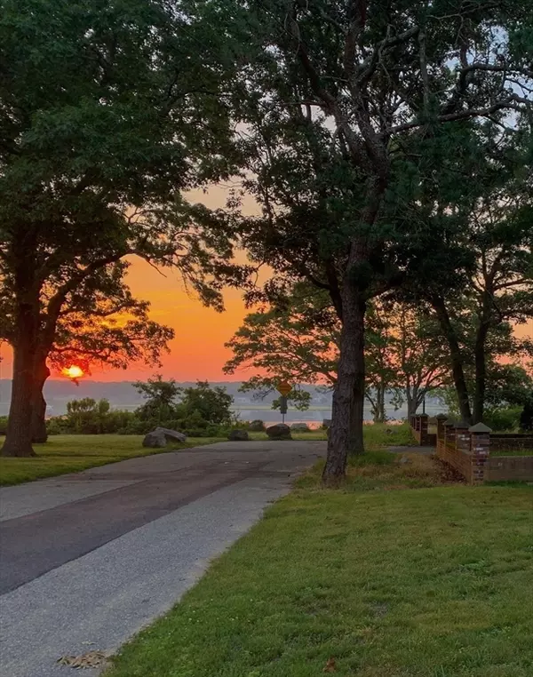 Falmouth, MA 02536,69 Reynolds St