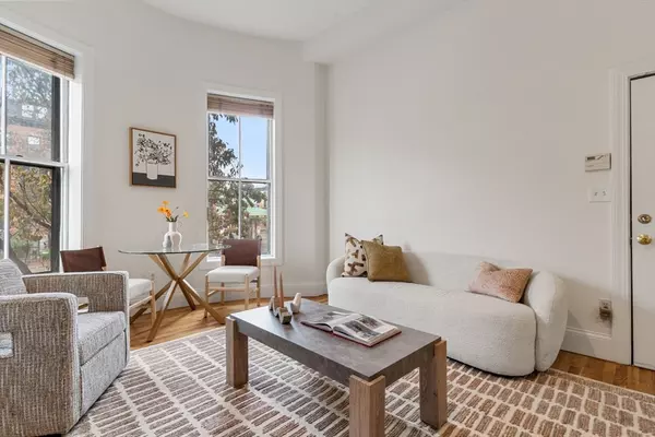 Boston, MA 02118,460 Massachusetts Avenue #2